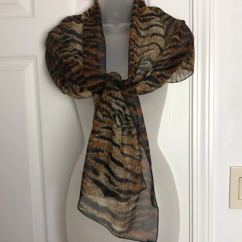 Chic Animal Print Scarf Shawl Breezy Sheer VTG - Picture 3 of 12